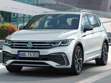 フォルクスワーゲン Tiguan Rで日常を非日常に変える！高性能SUVの魅力を徹底解剖